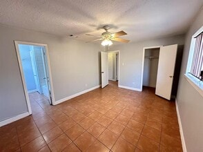 12969 Blackpool Ln in Houston, TX - Building Photo - Building Photo