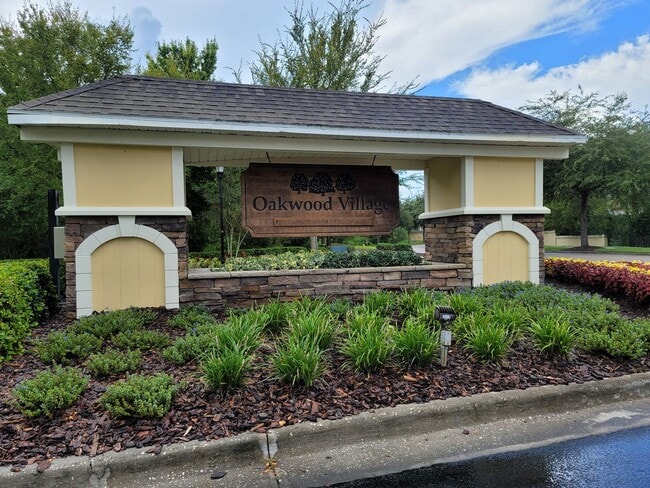 8533 Gablebend Way in Tampa, FL - Building Photo - Building Photo