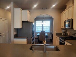 3525 Santiago Dr in Santa Rosa, CA - Building Photo - Building Photo