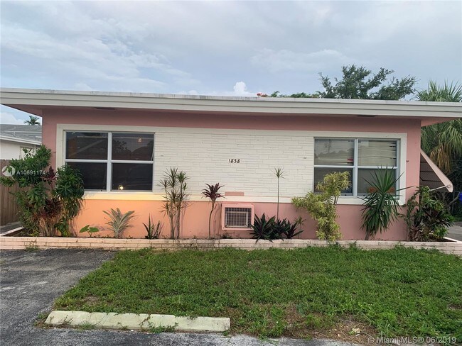 1838 McKinley St-Unit -2 in Hollywood, FL - Building Photo - Building Photo
