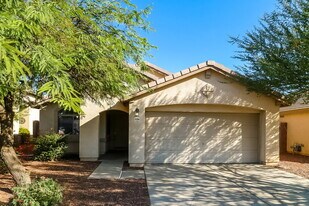 10994 W Rio Vista Ln in Avondale, AZ - Building Photo