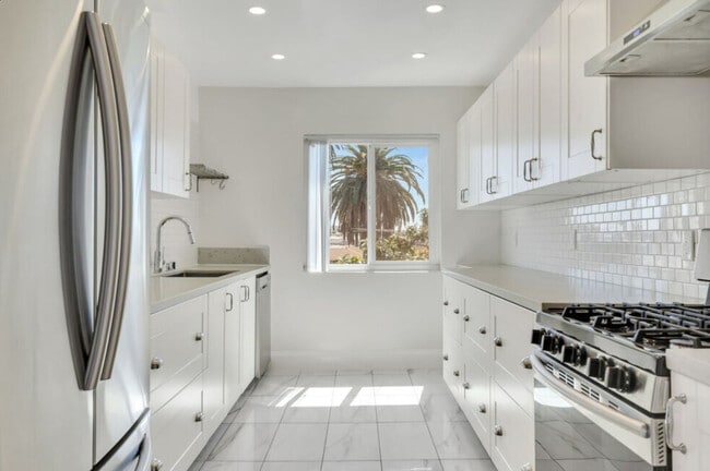 Bedford Luxury Investments LLC