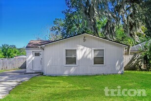 5807 Ricker Rd in Jacksonville, FL - Building Photo