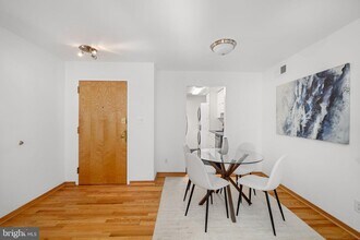 1930 New Hampshire Ave NW, Unit 51 in Washington, DC - Building Photo - Building Photo