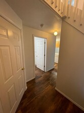 1488-1490 Falcon Loop in Independence, OR - Foto de edificio - Building Photo