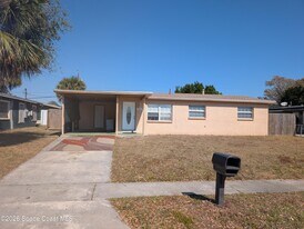 900 Camphor Way in Melbourne, FL - Building Photo
