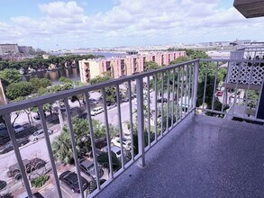 801 NW 47th Ave, Unit 704W in Miami, FL - Building Photo - Building Photo