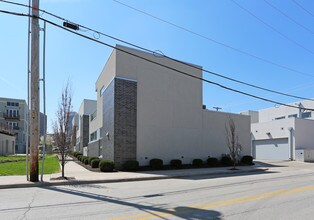 502 Oak St in Kansas City, MO - Foto de edificio - Building Photo