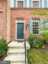 3541 Woodlake Dr in Silver Spring, MD - Building Photo