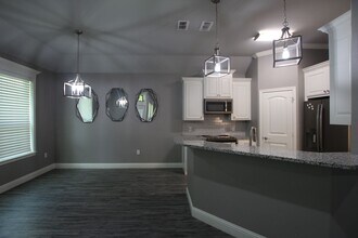 1700 Easy St in Tyler, TX - Building Photo - Building Photo