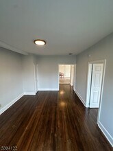 97 Walnut St in Montclair, NJ - Building Photo - Building Photo