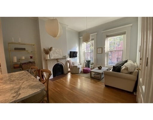7 Dwight St in Boston, MA - Building Photo