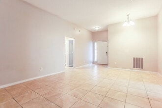6011 Fillyside Trail in Jacksonville, FL - Building Photo - Building Photo