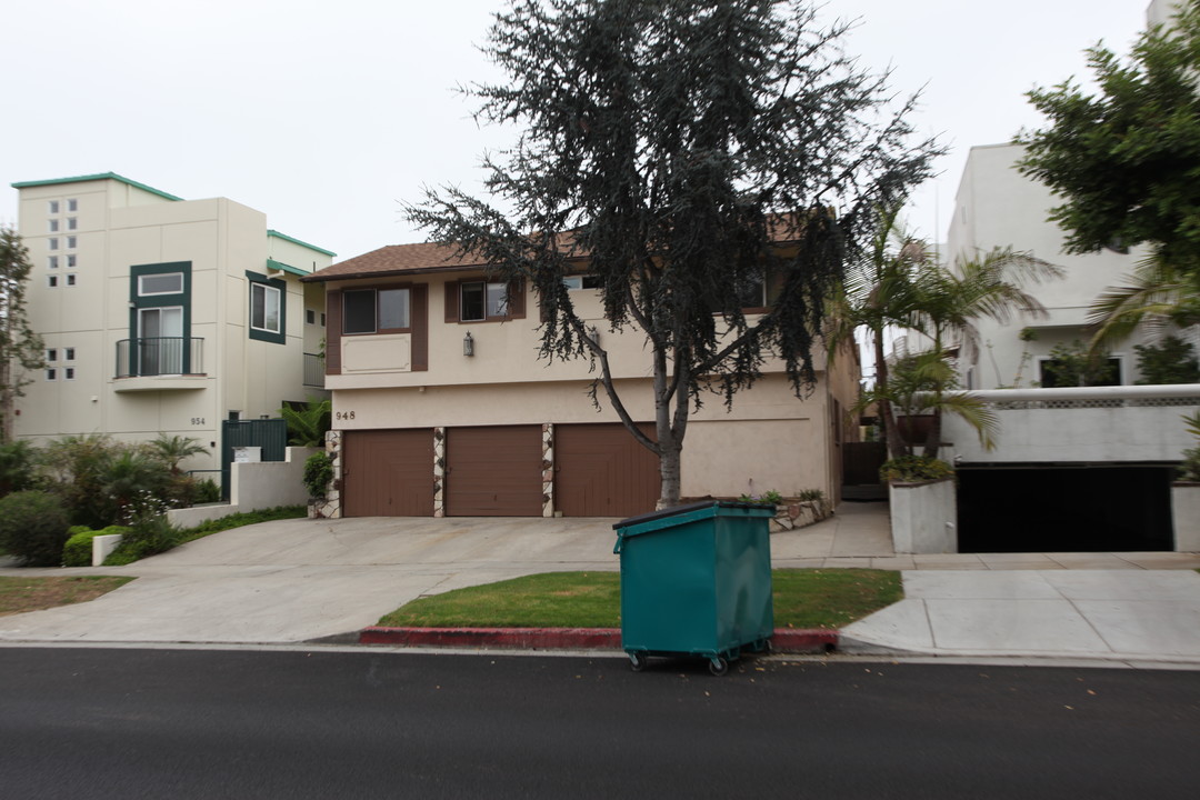 948 14th St in Santa Monica, CA - Building Photo