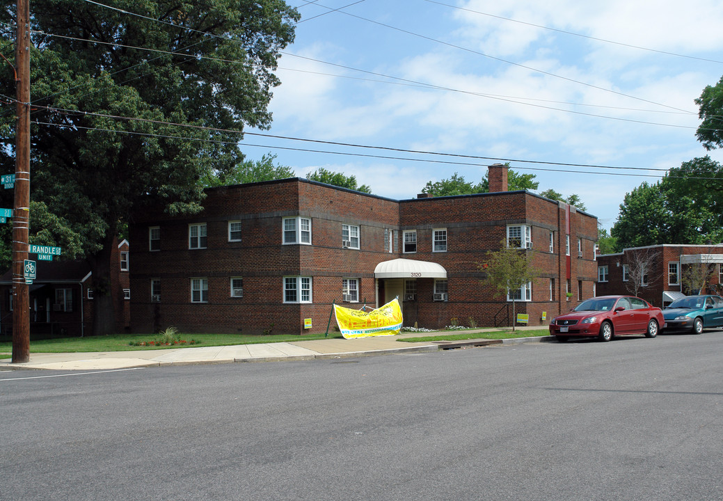 3120 Massachusetts Ave SE in Washington, DC - Building Photo