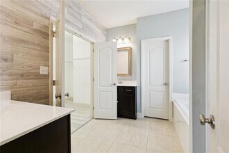 2488 New Iberia Cir in Marrero, LA - Foto de edificio - Building Photo