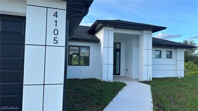 4105 East 15th Street in Lehigh Acres, FL - Building Photo - Building Photo