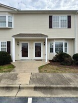 3817 E Vancroft Cir, Unit E2 in Winterville, NC - Building Photo