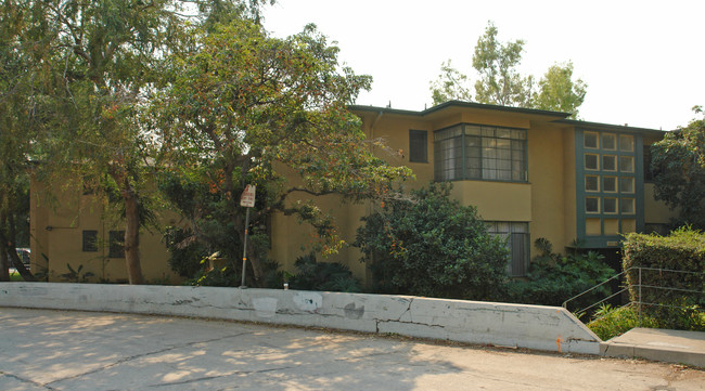 6701-6707 1/2 Franklin Ave in Los Angeles, CA - Foto de edificio - Building Photo