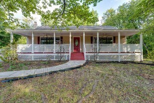 4717 Beverly Kay Dr in Chattanooga, TN - Building Photo