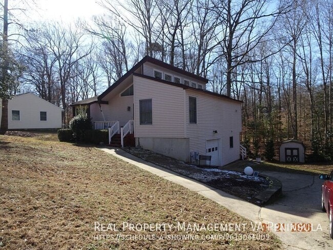 6240 Adams Hunt Dr in Williamsburg, VA - Building Photo - Building Photo