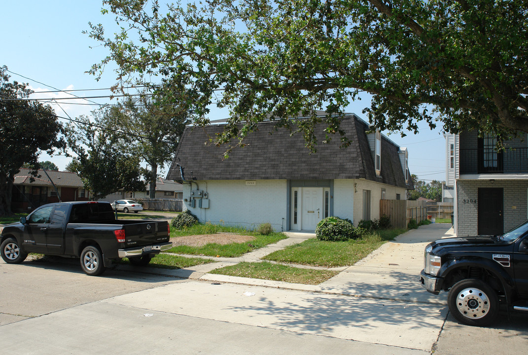 3200 N Turnbull Dr in Metairie, LA - Foto de edificio