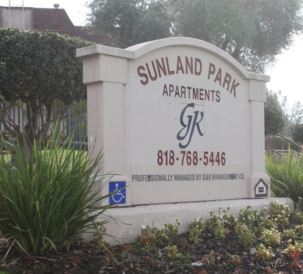 Sunland Park Apartments Sun Valley, CA Apartments For Rent
