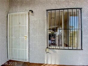 4768 W Sand Creek Ave in Las Vegas, NV - Building Photo - Building Photo