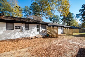 106 Fidelity St in Carrboro, NC - Building Photo - Building Photo