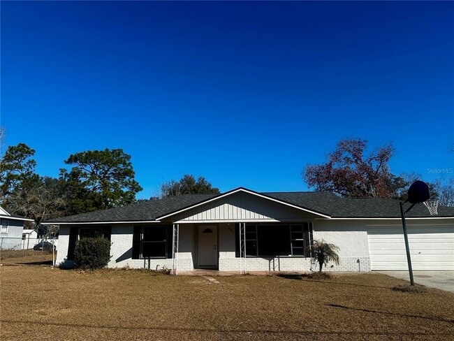property at 606 Water Rd