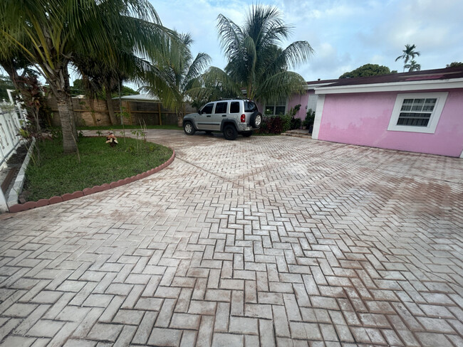 property at 1532 NE 148th St