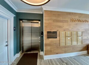 77 Van Dam St, Unit Unit 201 in Saratoga Springs, NY - Building Photo - Building Photo