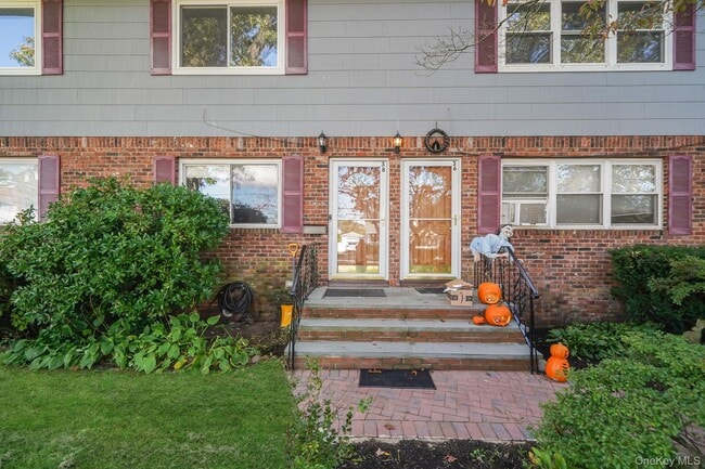 38 Nassau St in Islip Terrace, NY - Building Photo - Building Photo