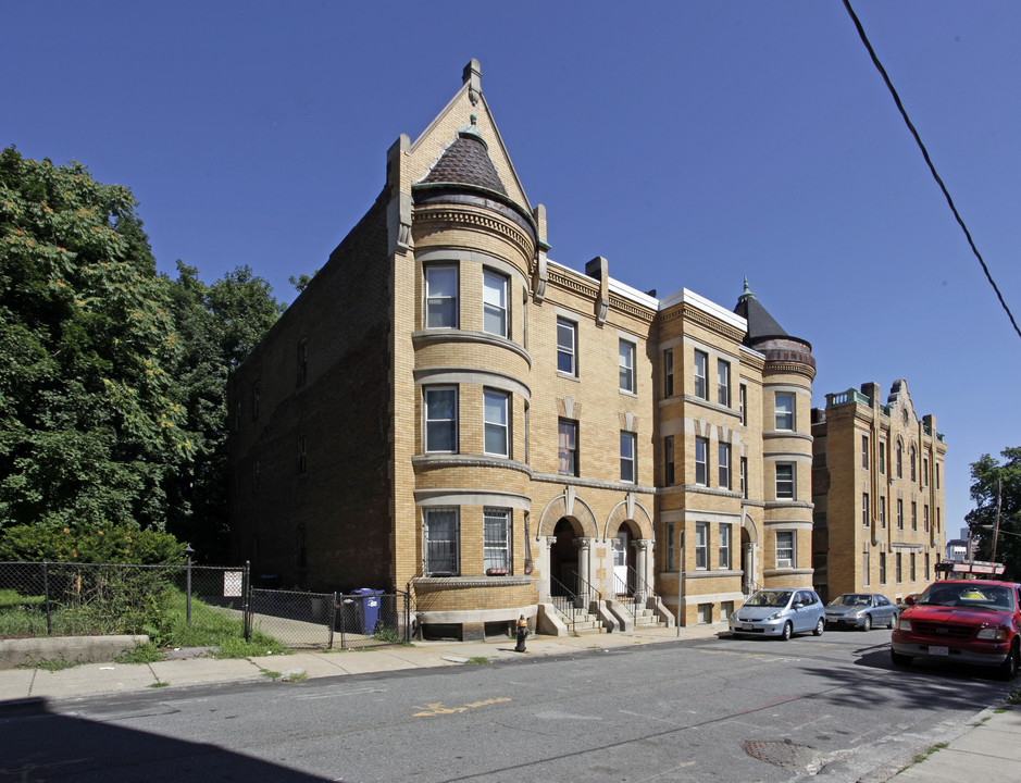 35-39 Vine St in Boston, MA - Foto de edificio