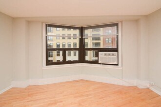 448 W Wellington Ave in Chicago, IL - Building Photo - Building Photo