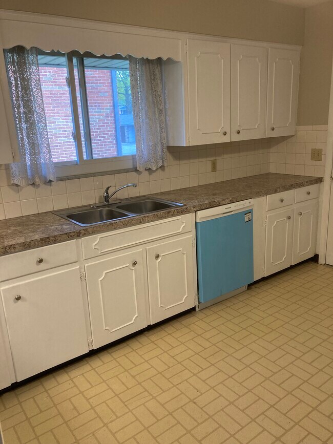 176 Kenridge Rd, Unit 176 in Fairlawn, OH - Foto de edificio - Building Photo