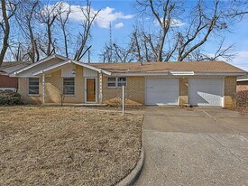 6805 S Shartel Ave in Oklahoma City, OK - Building Photo