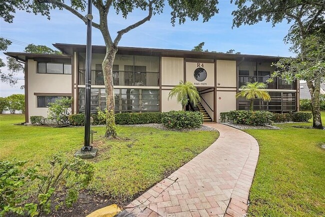 property at 9369 S Belfort Cir