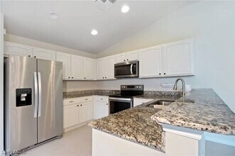4247 Nevada St in Ave Maria, FL - Foto de edificio - Building Photo