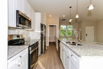 3190 Halsey Ave SE in Palm Bay, FL - Building Photo - Building Photo