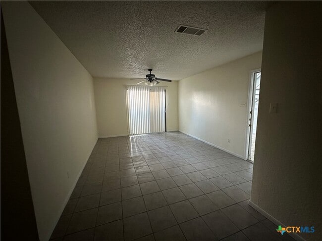 2109 Hinkle Ave in Killeen, TX - Building Photo - Building Photo
