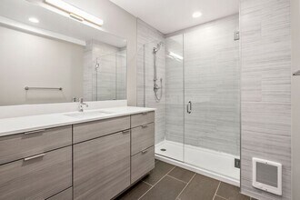 9710 Ashworth Ave N in Seattle, WA - Building Photo - Building Photo