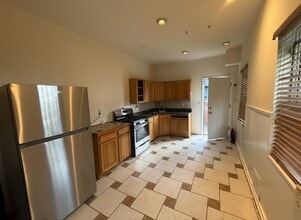 1809 W Thompson St in Philadelphia, PA - Building Photo - Building Photo