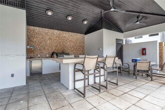 3041 Indiana St in Miami, FL - Building Photo - Building Photo