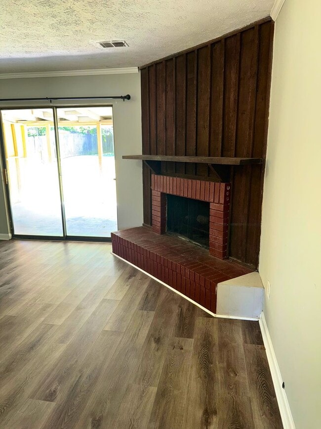 164 Camellia Ct in Millbrook, AL - Building Photo - Building Photo