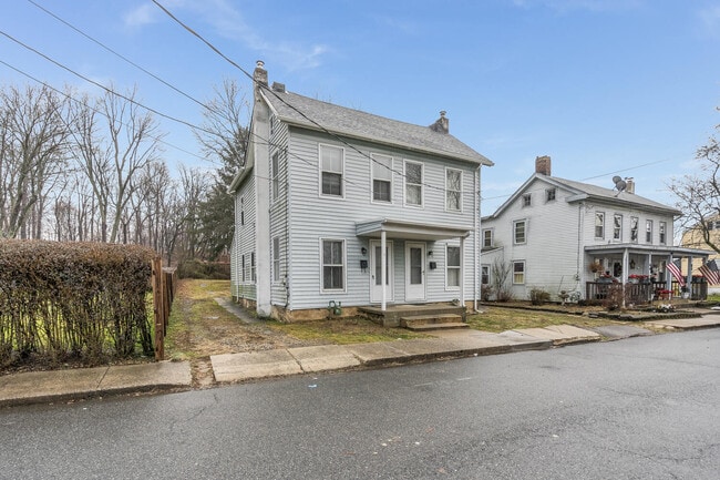 property at 72 Taylor St