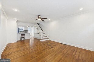 1814 S Juniper St in Philadelphia, PA - Building Photo