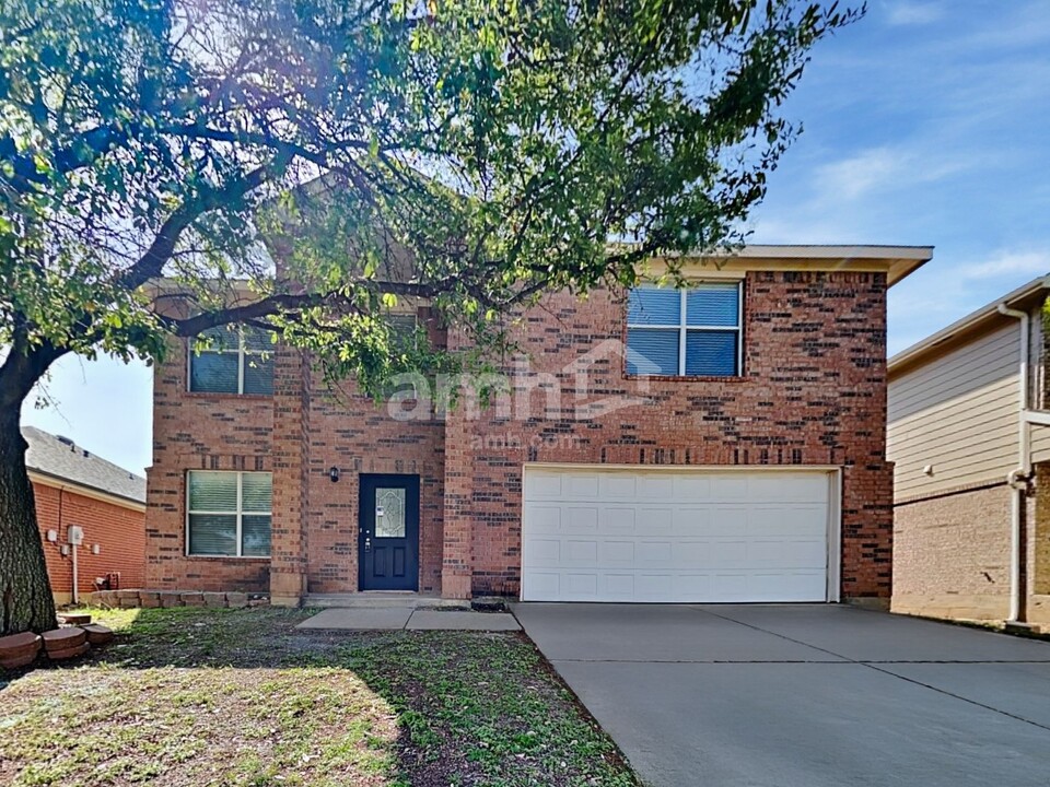 7209 Little Mohican Dr in Fort Worth, TX - Building Photo