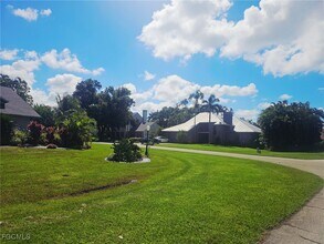 6737 Plantation Pines Blvd in Ft. Myers, FL - Building Photo - Building Photo