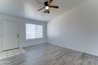 6711 W Osborn Rd-Unit -2 in Phoenix, AZ - Building Photo - Building Photo